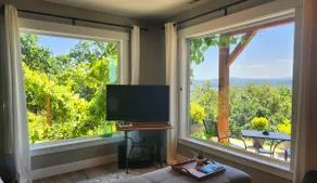 Garden suite Kalama Oaks – beautiful view! - Image 3