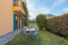 Cozy apartment with garden - Image 2