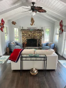 Cozy Saltbox Escape - Edgartown - Image 5
