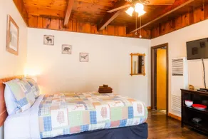 15: The Tallac Pet Friendly Studio - Image 3