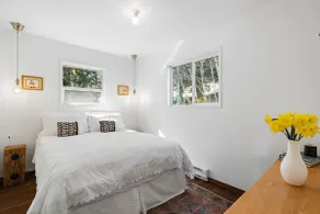 Sweetwater Retreat Cottage B&B - Image 5