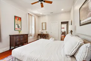Jumbo 3BR Loft Directly on Freret Street w/Parking - Image 4