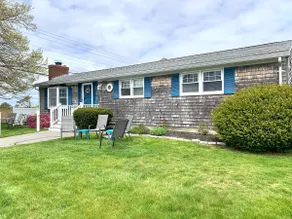 Newly Renovated Beach Bums' House Family & Friends - Image 2