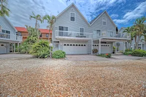 Steps from Beach! Heated Pool & Spacious Lanai! - Image 5