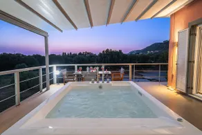 SorinaLuxury FirstFloor Apartment - Image 3
