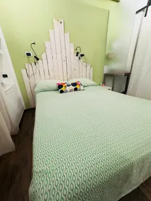 Casarià Holiday Home in the Historic Center of Naples - Image 4