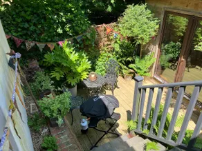 Peaceful, seaside garden sanctuary near Brighton - Image 4
