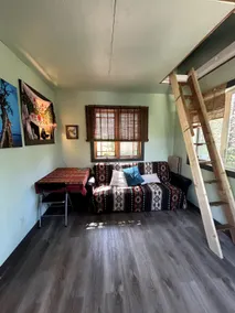 Slocan River Cabin - Image 4