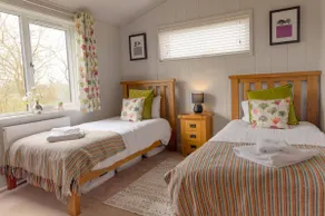 Ash Lodge Marina views dog friendly sleeps 4 - Image 4