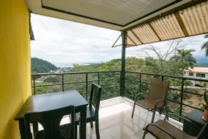 Deluxe Sea View Suite - Image 2