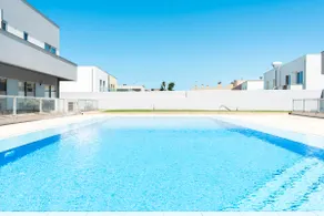 Porto Sea Front Apartment - Image 2