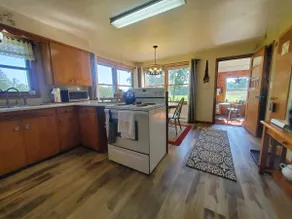Cozy 3Bd2Bth Cabin at the Lake: Pines That Whisper - Image 4