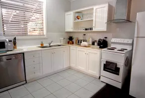 Country Guesthouse in Adelaide Hills Cosy & Clean - Image 4