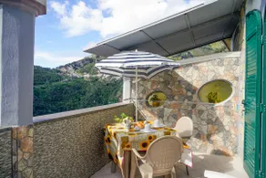 For 'o Petral, a window on Amalfi - Image 5