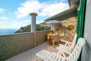 For 'o Petral, a window on Amalfi - Image 2