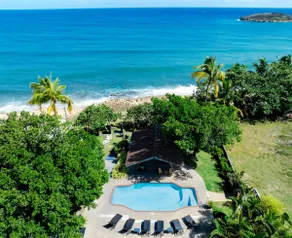 Oceanfront Villa | 7 Ensuite Suites | Sleeps 21 - Image 2