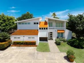 Oceanfront Villa | 7 Ensuite Suites | Sleeps 21 - Image 5
