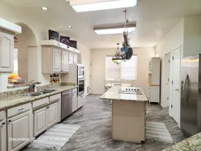 Desert Rose A Santa Fe Style 4BR W/Hot tub & Pets - Image 5