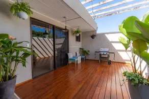 Spacious luxury villa with incredible ocean views, 5 minutes from the beach - Image 4