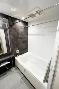 Nakameguro St 1min /[32㎡] 1 king size bed/ sofa - Image 3