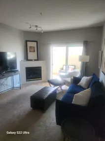 Centrally located in the Heart of Calgary - Image 3