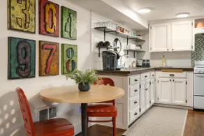 One BDRM near Ocean/Arpt/Seattle w/pvt courtyard - Image 5