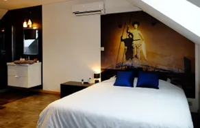 Home Theater & Projector | Air Conditioning | Parking - Image 2