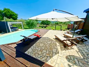 Beach House BETA, a romantic hideaway in an olive grove by the sea, swimming pool, jacuzzi & playground, Pomer - Image 3
