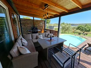 Beach House BETA, a romantic hideaway in an olive grove by the sea, swimming pool, jacuzzi & playground, Pomer - Image 4