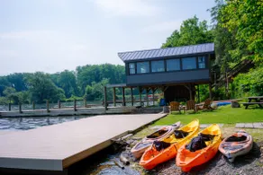 2 BR/2B Lake house Minutes from Town and Campus! - Image 4