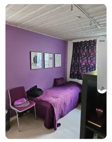 House with colors and art - Image 3