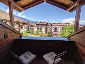 Casual Gondola Apartment with Fireplace & Terrace - Image 2