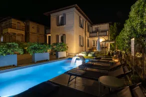 Liberty Villa Bright historic apt w/pool Lake Como - Image 2