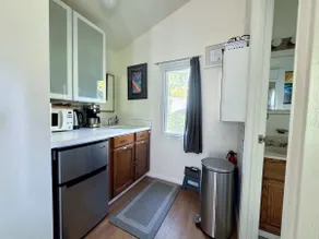 Little Cottage on the Hill - Image 5
