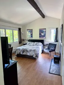 Little Cottage on the Hill - Image 2