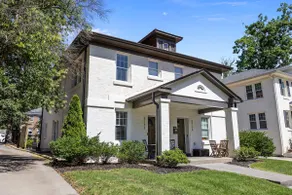 Gorgeous Historic Dilworth Townhome - Image 2