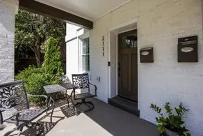 Gorgeous Historic Dilworth Townhome - Image 4