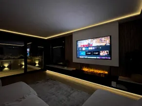 Luxury Home in Granada with Heated Pool - Image 4