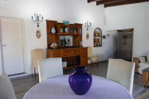 Seafront villa with private garden and free Wi-Fi - Image 3