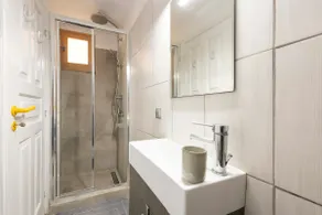 Maisonette - Image 5
