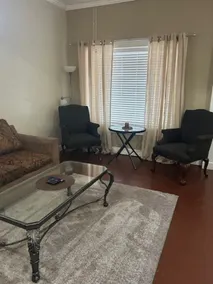 LU-ZAN SUITES, SUITE A - Image 4