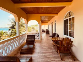 Breezy, Ocean view Two-bedroom Apartment - Image 2