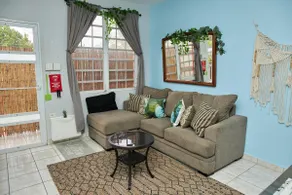 3 Bedroom Upstair Apt-High Speed WiFi-Solar Panels - Image 3