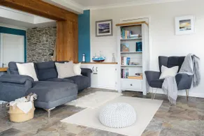Ocean Blue – Coastal Cottage with Sea View, Dingle - Image 3