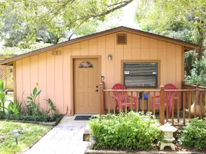 Jax Backyard Bungalow - Image 2