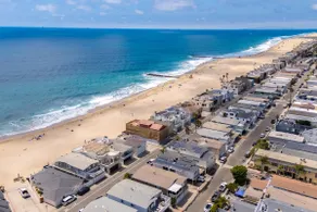 5sec walk to beach Sleeps 9, 5 Bdm. 3 Parking spot - Image 2