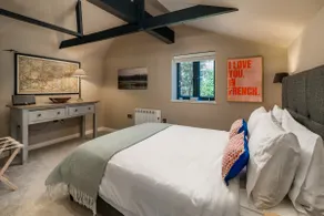 Cosy retreat in the heart of Herts countryside - Image 4