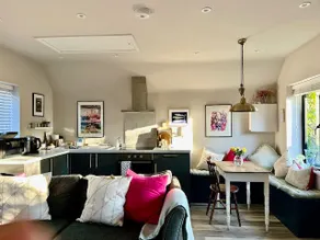 Cosy retreat in the heart of Herts countryside - Image 3