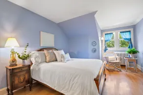 Historic Manor House Private Guest Suite Evanston - Image 4