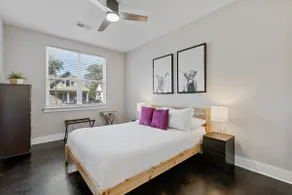 ⭐️ 4 BEDROOM in 💙 of COOPER YOUNG ⭐️ - Image 5